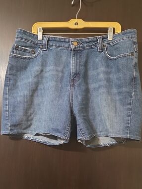 Levi's ladies denim blue shorts 18W